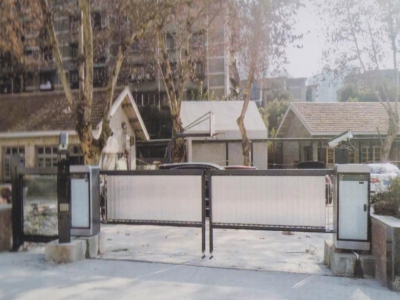 廣告道閘車輛識(shí)別